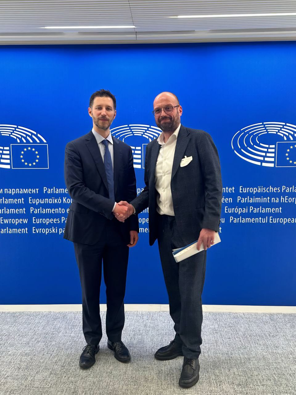 Nicolo Briglioni is a Member of the Cabinet of the European Commission