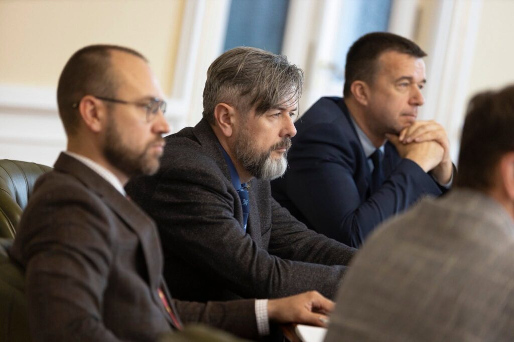 Відбулась традиційна зустріч Голови Національного банку України Андрія Пишного з представниками страхового ринку 7 Semchenko